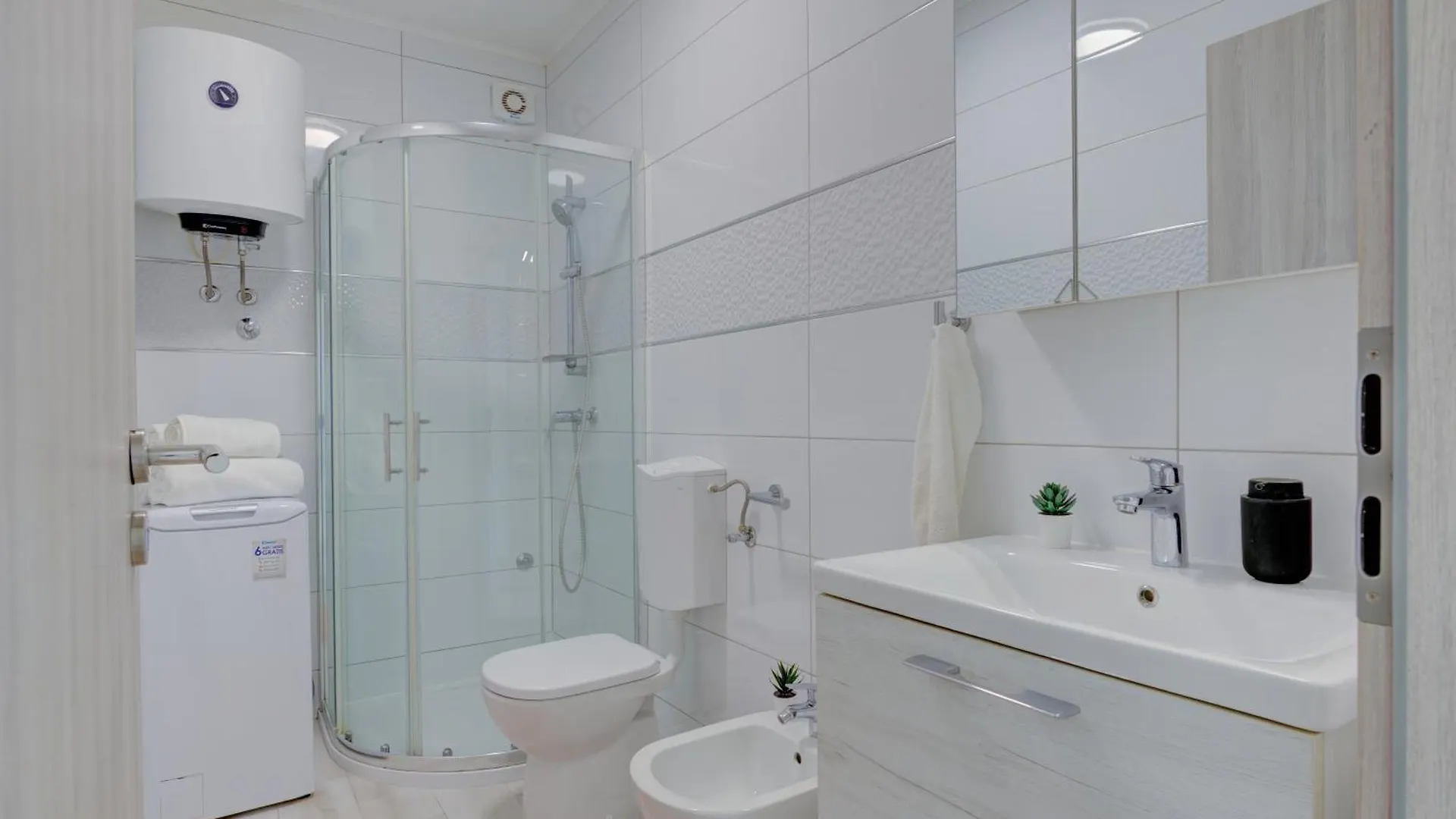 Apartment Leda With Private Parking Medulin